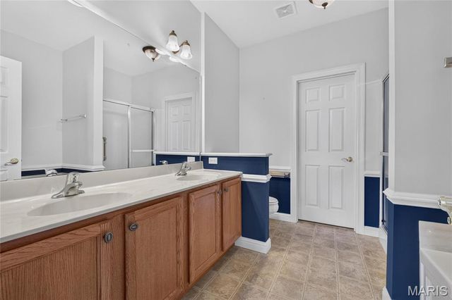 115 Long And Winding Road, St Peters, MO 63376