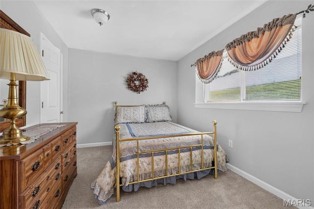 115 Long And Winding Road, St Peters, MO 63376