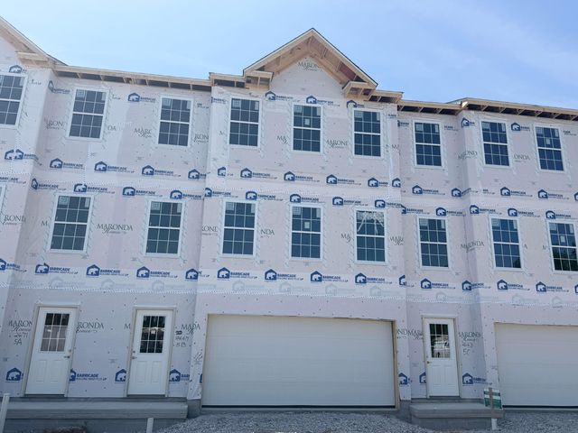 2667 Meigs Drive, SPT005B, Columbus, OH 43207