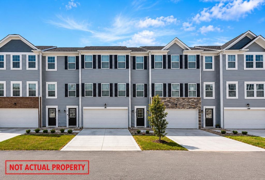 2667 Meigs Drive, SPT005B, Columbus, OH 43207