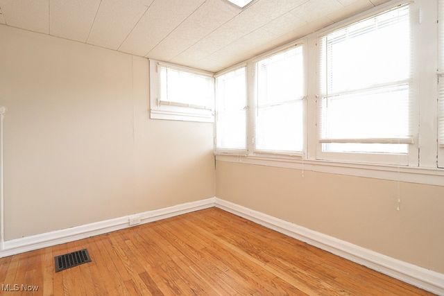 3554 Raymont Boulevard, University Heights, OH 44118