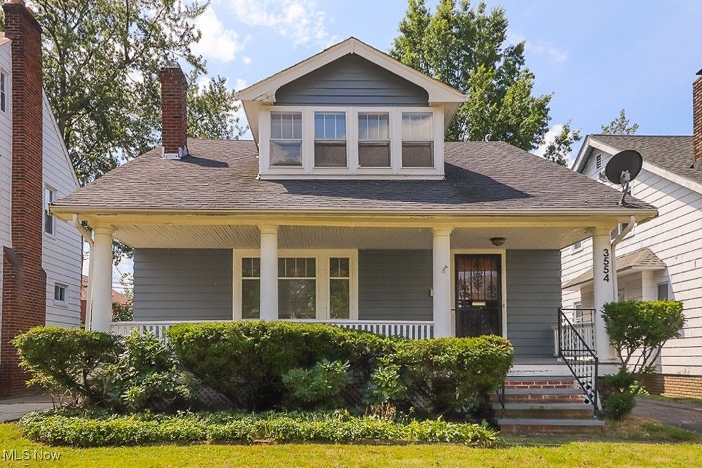 3554 Raymont Boulevard, University Heights, OH 44118