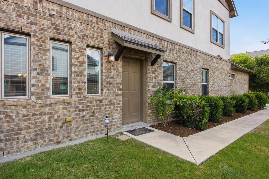 2304 S Lakeline BLVD 384, Cedar Park, TX 78613