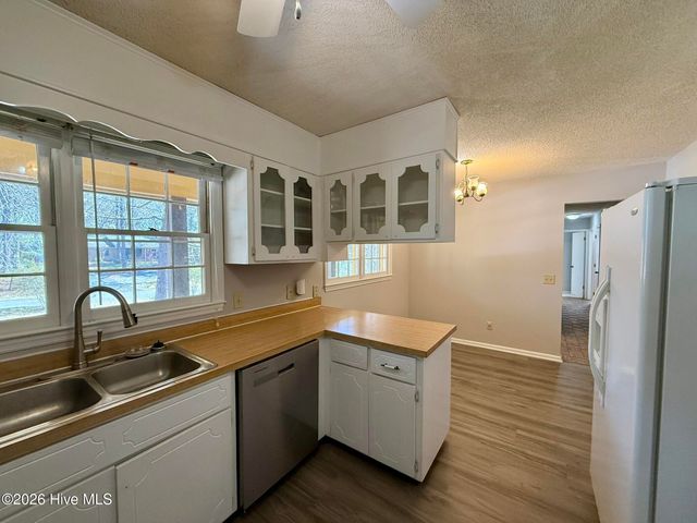 211 Tartan Trail, Southern Pines, NC 28387