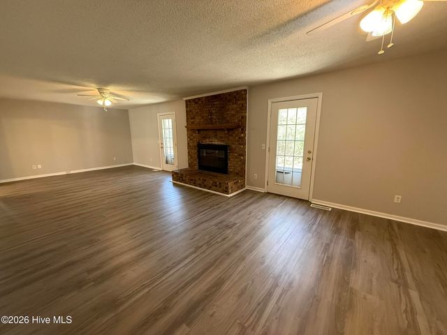 211 Tartan Trail, Southern Pines, NC 28387