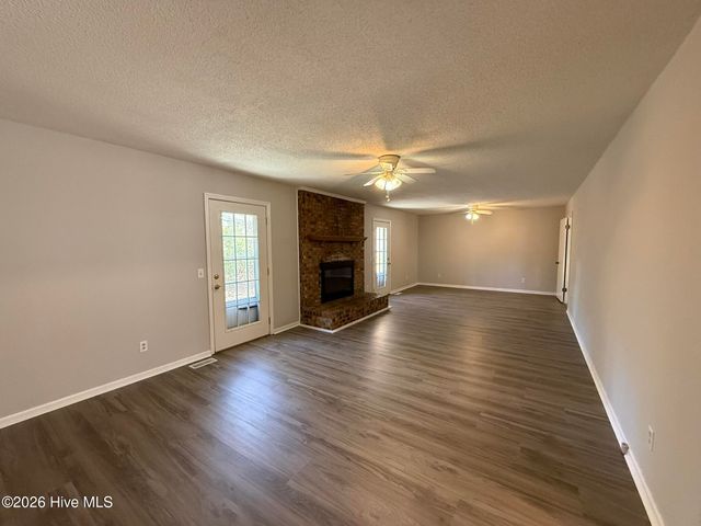 211 Tartan Trail, Southern Pines, NC 28387