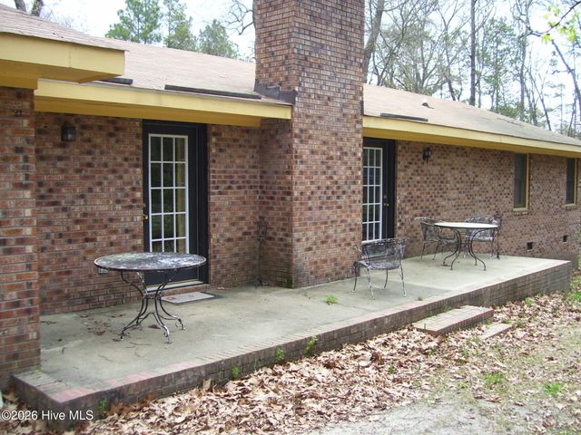 211 Tartan Trail, Southern Pines, NC 28387