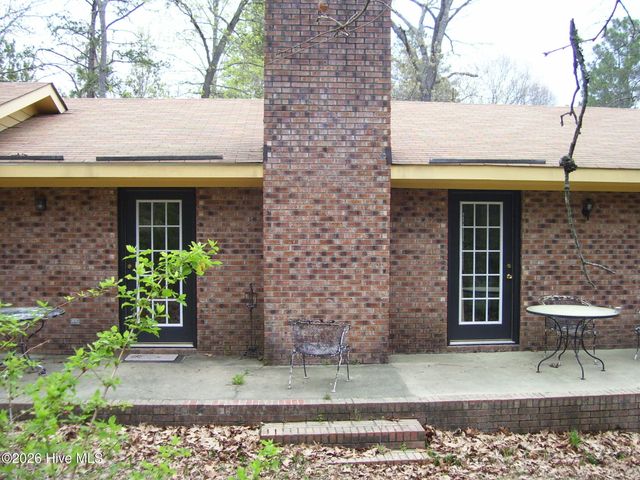 211 Tartan Trail, Southern Pines, NC 28387