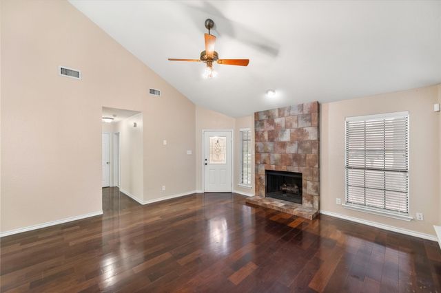 4056 La Costa Court, Irving, TX 75038