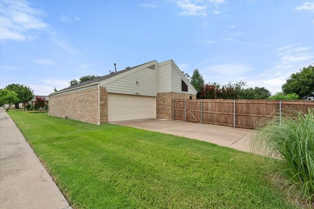 4056 La Costa Court, Irving, TX 75038