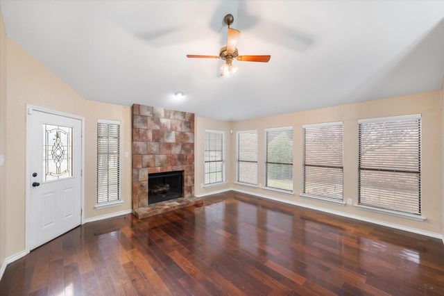 4056 La Costa Court, Irving, TX 75038