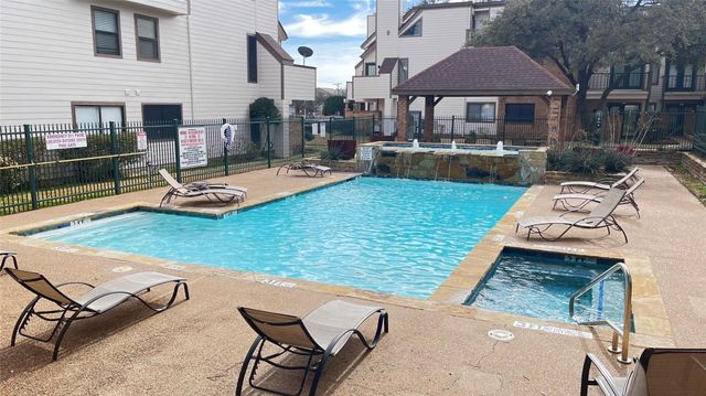 2314 Bamboo Drive I110, Arlington, TX 76006