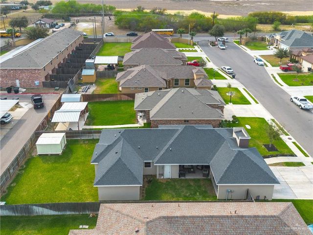 2512 E Imperial Oaks Drive Drive, Alton, TX 78573