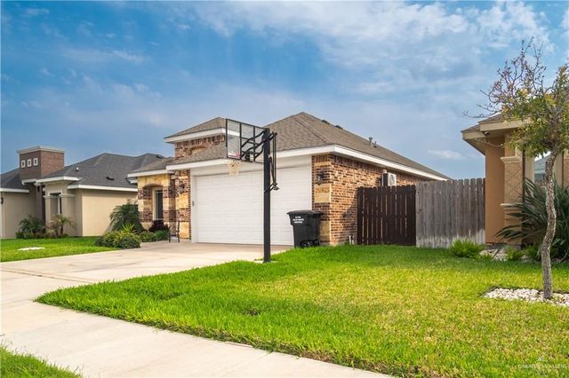 2512 E Imperial Oaks Drive Drive, Alton, TX 78573