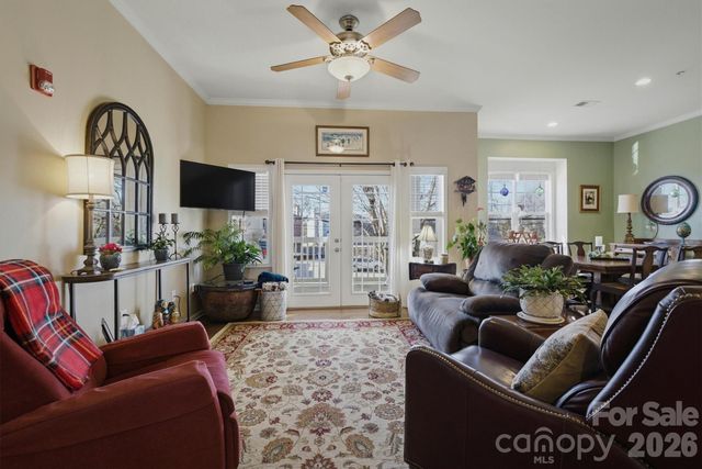 406B E Union Street, Morganton, NC 28655