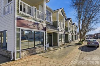 406B E Union Street, Morganton, NC 28655