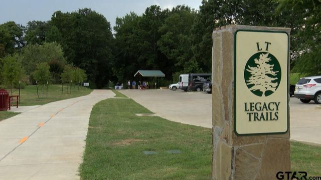 10801 Harvest Wood Dr, Tyler, TX 75703