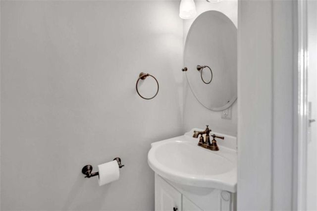 1700 Aqua Road, Madison, GA 30650