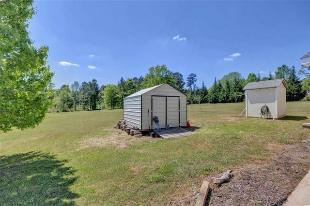 1700 Aqua Road, Madison, GA 30650