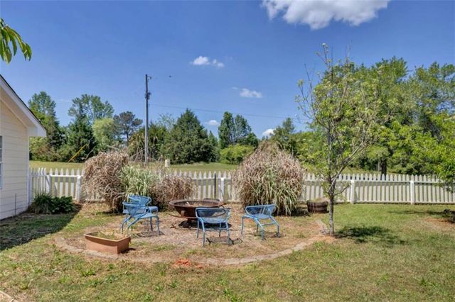 1700 Aqua Road, Madison, GA 30650