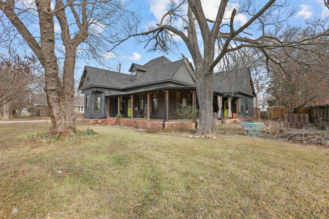 109 Taylor RD, Elgin, TX 78621