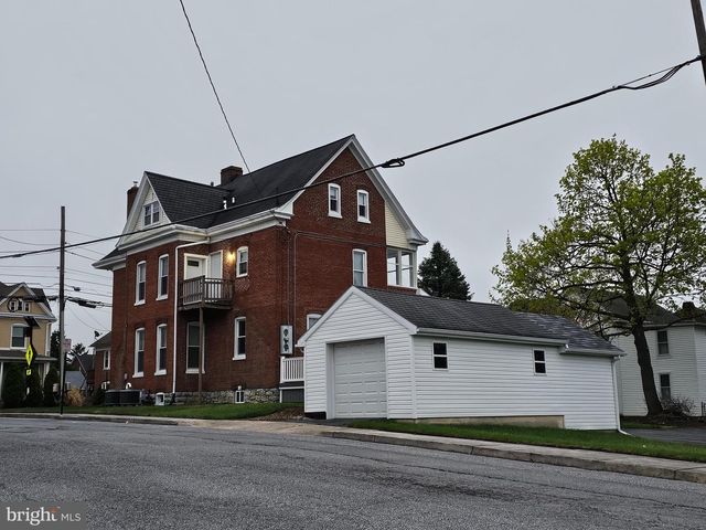 140 N GRANT ST, Waynesboro, PA 17268