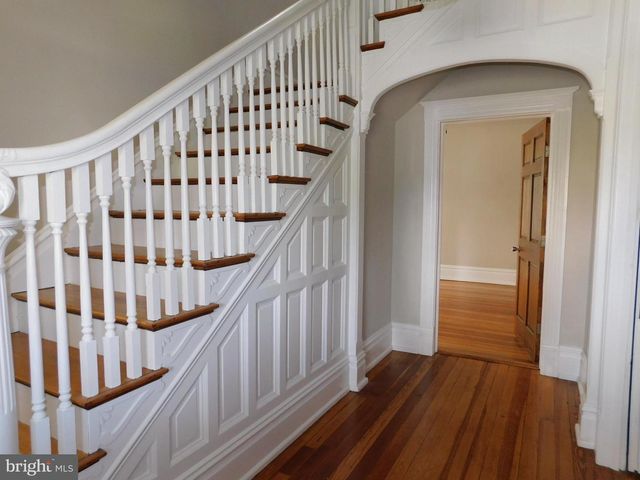 140 N GRANT ST, Waynesboro, PA 17268