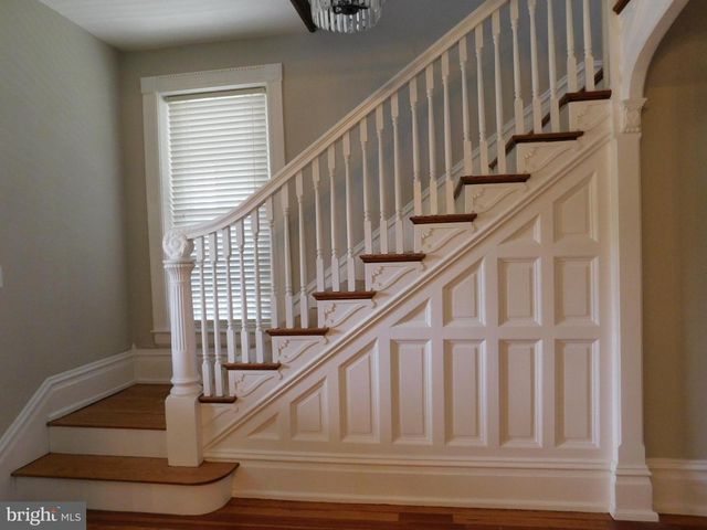 140 N GRANT ST, Waynesboro, PA 17268