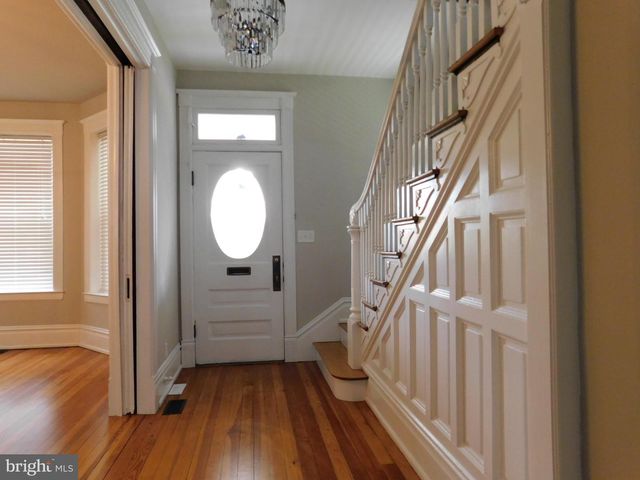 140 N GRANT ST, Waynesboro, PA 17268