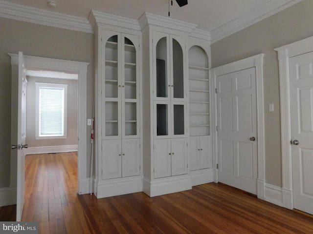 140 N GRANT ST, Waynesboro, PA 17268