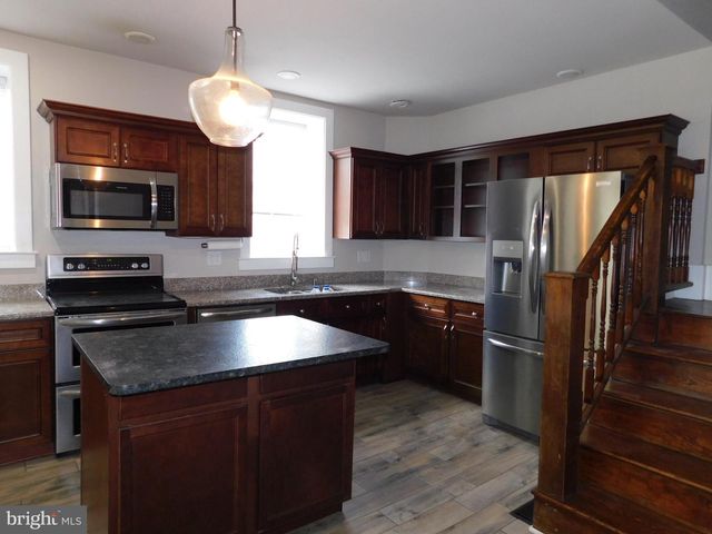 140 N GRANT ST, Waynesboro, PA 17268