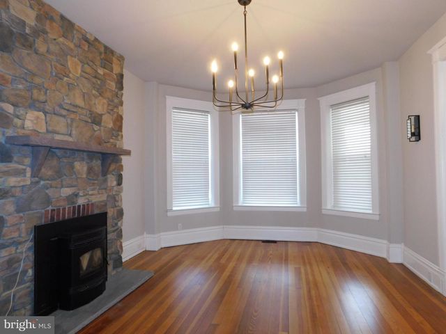 140 N GRANT ST, Waynesboro, PA 17268