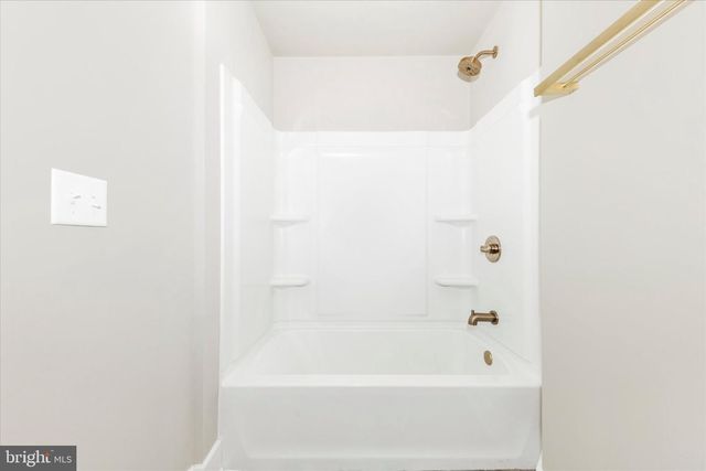 140 N GRANT ST, Waynesboro, PA 17268