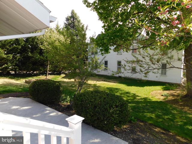 140 N GRANT ST, Waynesboro, PA 17268