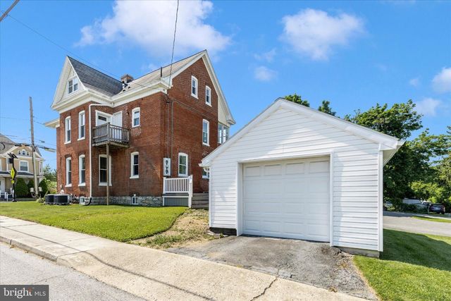 140 N GRANT ST, Waynesboro, PA 17268