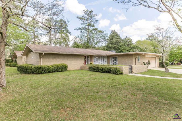 109 Deerwood Circle, Warner Robins, GA 31088