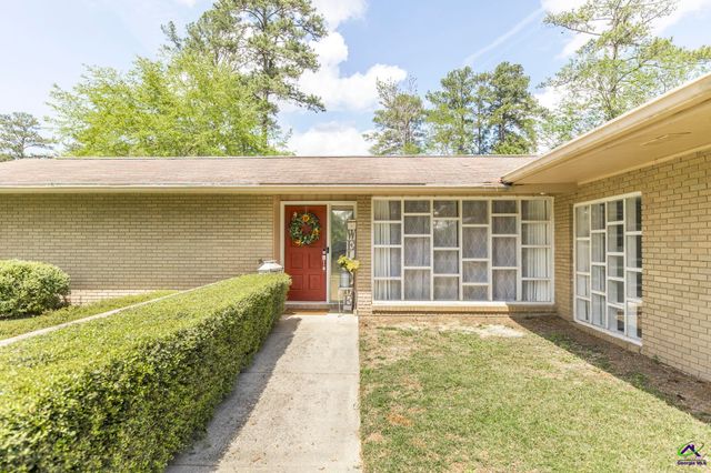 109 Deerwood Circle, Warner Robins, GA 31088