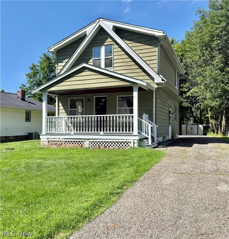 41 Dewhurst Avenue, Bedford, OH 44146