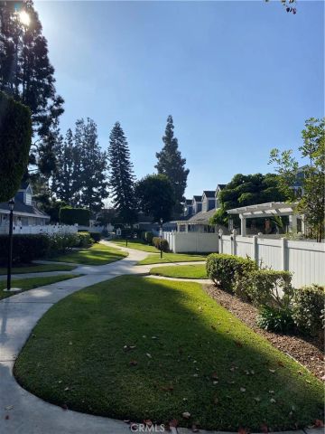 805 W Grondahl B, Covina, CA 91722