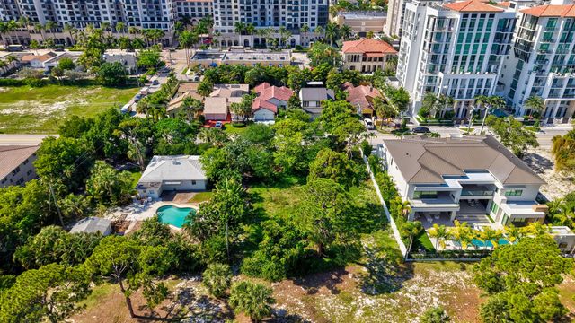 442 E Royal Palm Road, Boca Raton, FL 33432
