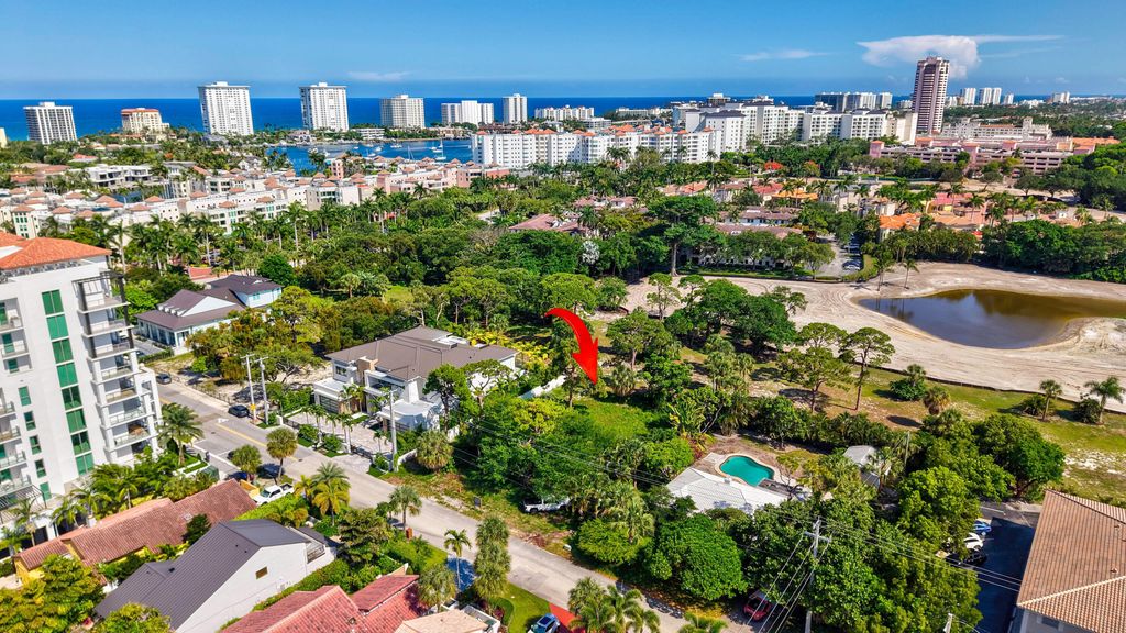 442 E Royal Palm Road, Boca Raton, FL 33432