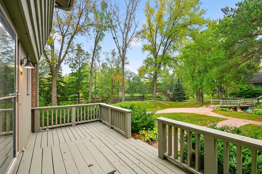 109 Windsor Lane, New Brighton, MN 55112 — exterior