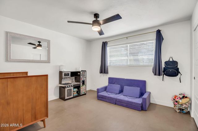 1225 E SELDON Lane, Phoenix, AZ 85020
