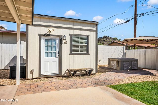 1225 E SELDON Lane, Phoenix, AZ 85020
