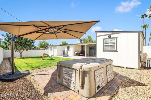 1225 E SELDON Lane, Phoenix, AZ 85020
