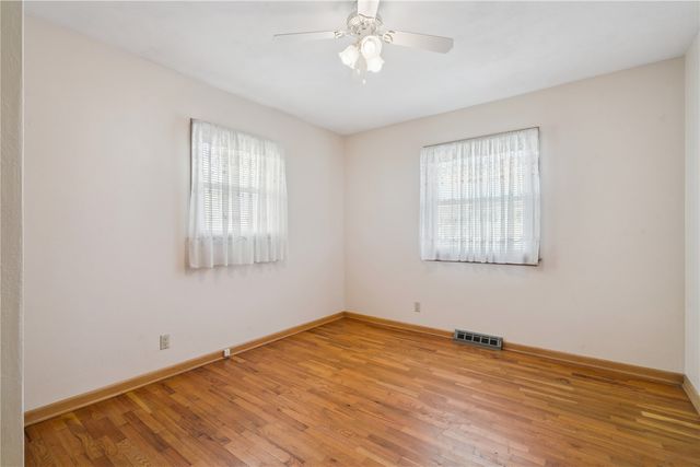 3013 Sue Lane NW, Cedar Rapids, IA 52405