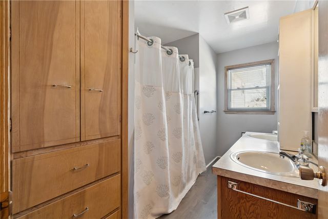 3013 Sue Lane NW, Cedar Rapids, IA 52405