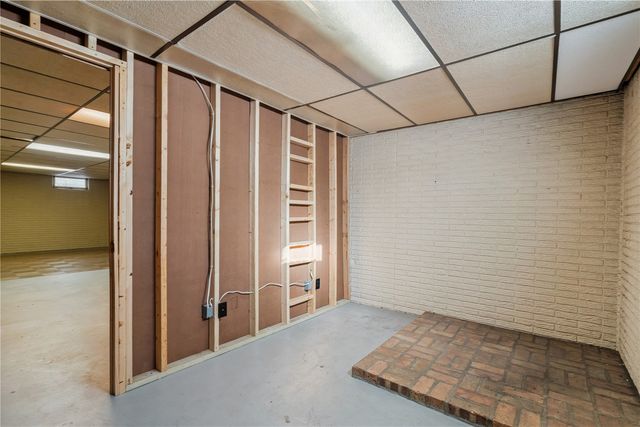 3013 Sue Lane NW, Cedar Rapids, IA 52405