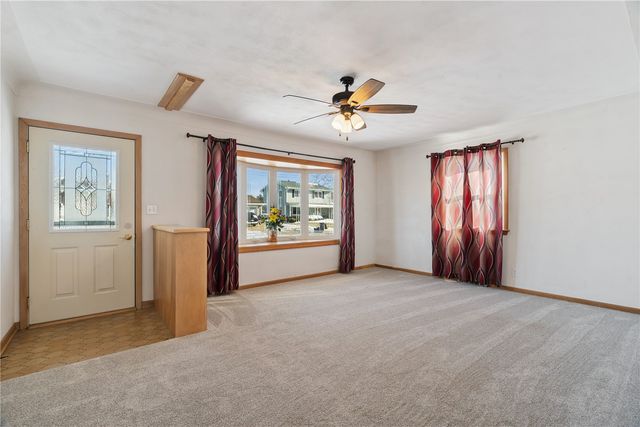 3013 Sue Lane NW, Cedar Rapids, IA 52405