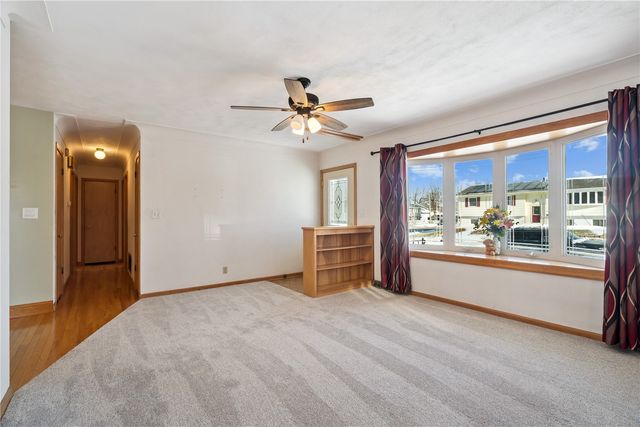 3013 Sue Lane NW, Cedar Rapids, IA 52405